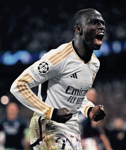 皇马官方：塞巴略斯和门迪已经恢复有球训练